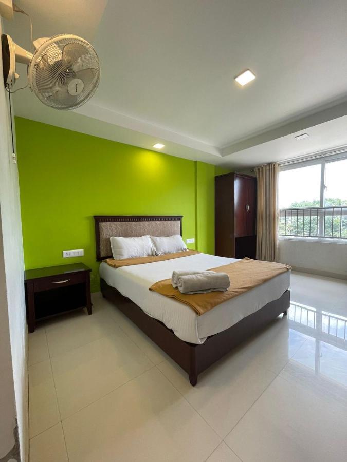 Temple Plaza Kochi Ξενοδοχείο Chottanikara Εξωτερικό φωτογραφία