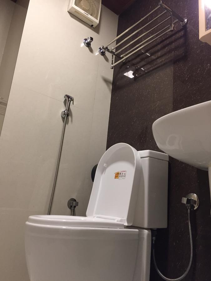 Temple Plaza Kochi Ξενοδοχείο Chottanikara Εξωτερικό φωτογραφία